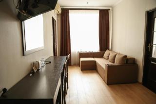 Hotel Koral - Chernivtsi - 5