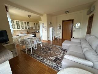 Lorenzini Apartment - Desenzano del Garda - 9