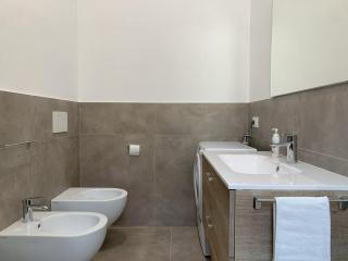 Stretti & Distratti - suite home - 1