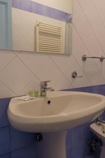 Central 1 bedroom apartment in the city center - 3