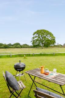 The Witterings Shepherds’ Hut - 2
