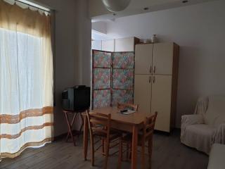 Appartamento centro città con posto auto privato e giardino condominiale - Cagliari - 9