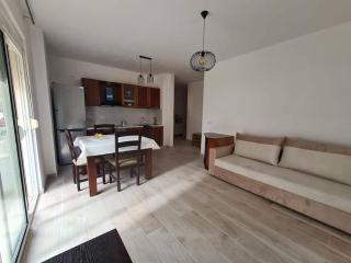 Frendly Beach Apartament - Golem - 8