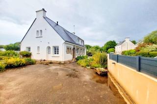 Beautiful family house in Meucon - 0