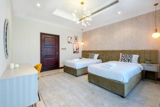 Elegantly Furnished 6BR Beachfront Villa Palm Jumeirah - 2