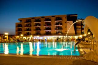 Roses Hotel - Roseto degli Abruzzi - 7