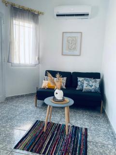 Coastline Apartment - Néa Péramos - 7