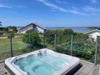 Modern home; Villa Stråvalla. Near beach with jacuzzi - 9