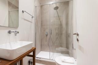 Youhosty - Ticinese Suite 3 - Milan - 2