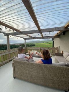 An Riasc Farmhouse Rental - Dingle - 4