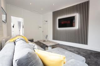 Cozy Boutique Studios Perfect for Contractors & Travelers - 2