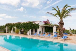 Apulia Essence Heritage Retreat - Infinity Pool & Lush Gardens - Monopoli - 3