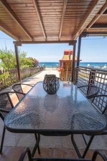 Waves Beachfront House, Nikiti - Nikiti - 0