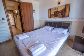 Waves Beachfront House, Nikiti - 9