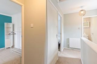 Perfect Contractor Stay - Sleeps 6 - FREE Parking - 7