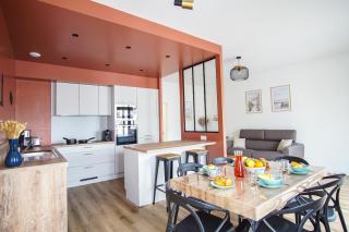 -IRIS- Magnifique T2 renove avec balcon et parking - Concarneau - 0