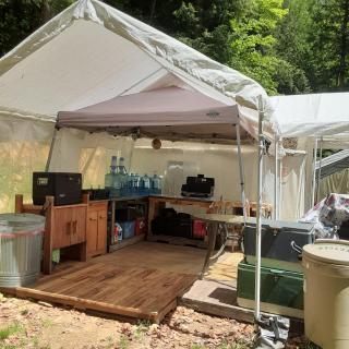 Riverfront Ritz campsite - Lake Luzerne - 3
