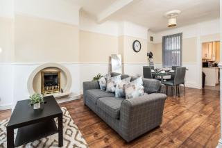 Cosy house with free parking - 8