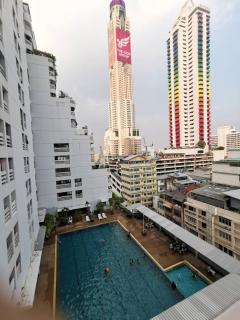 Tower Resident in the Heart of Bangkok Shopping Center - 3