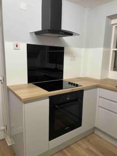 LeeVal Detached House parking - Stockton-on-Tees - 1