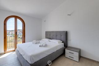 Mandarin Apartment 5 - 6