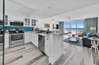 Beautiful Updated Pelican Beach Unit!!! - Destin - 9