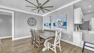 Completely Renovated Luxury 3 Bedroom Beach Front Condo in Destin! - 6