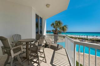 Beautiful Spacious Penthouse 2 Story Beach Front Condo Sleeps 12! - 5