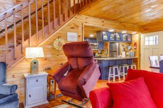 Easy-Access Pigeon Forge Cabin with Hot Tub! - 5