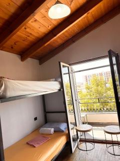 Divina Hostel - Tirana - 9