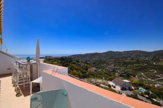 Casa Geranio, Frigiliana 2 bedroom apartment with amazing views, pool and free private parking HansOnHoliday Rentals - Frigiliana - 1