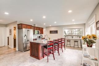 Summit Solitude Hot Tub and Views in Harrison! - 9