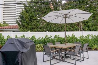 Gorgeous Renovated Pool Villa, 3 min walk to Ocean, Villa Eucalypta - Fort Lauderdale - 8