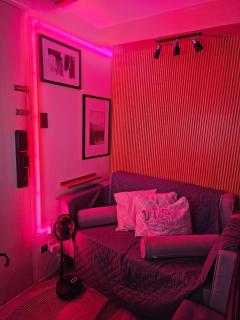 Dlighful Pad's MassageChair FreeParking Bar Park Garden - Manila - 5