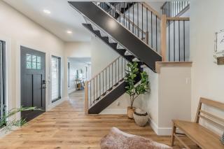 Pickleball Court Ping-Pong Fun Fireplace, Hot Tub Spacious Location Huge - Plano - 8