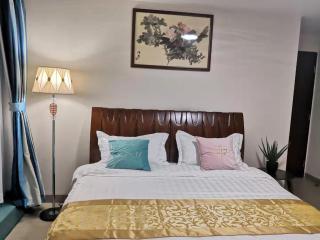 ONE UPTOWN (BGC) - Manila - 7