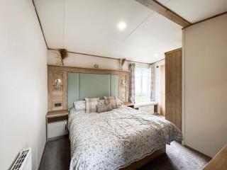 Family Cabin - Selsey - 5