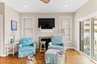 Sleeping Lady - Carolina Beach - 7