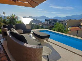Lux Apartment Luna - Sveti Stefan - 0
