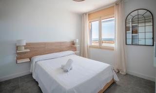 R155 - Apartamento Frente al Mar en Coma-Ruga 2 - 8