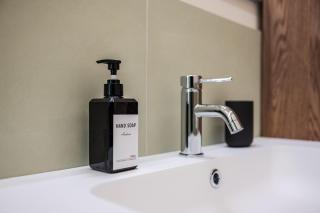 Central Modern 3-Room Flat - Near Metro & Park - Milão - 1