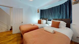 Dagenham - 4 Beds - Sleeps 8 - WiFi - Dagenham - 3