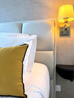 MONACO Border LUXURY SUITE - SEA VIEW - POOL - 1