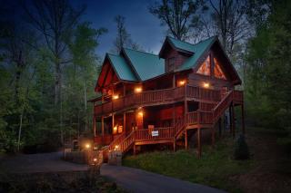 Smoky Mountain Getaway by Eden Crest - 0