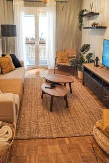Bohemian Chic 1BR Apartment in the Heart of Athens - Athene - 6