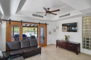 New! Comfy Spacious Villa W- Pool, Jacuzzi, Bbq - Juan Dolio - 2