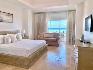 Beautiful Beachfront Penthouse At Cap Cana - Punta Cana - 9