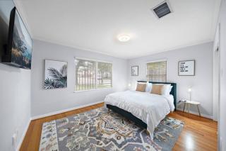 Cozy 4BR Haven with PING PONG TABLE! - Houston - 2