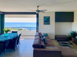 Kaili Ocean view luxury 2BR AC throughout Fiber Wifi & Pool - 1