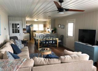 The Playhouse - Surf City - 5